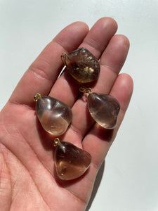 1 x Smokey Quartz Tumbled Crystal Pendant PD023