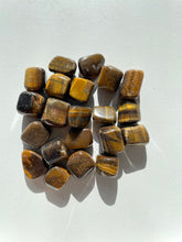 Load image into Gallery viewer, Tiger Eye tumbled stone crystal/ mineral x 1 (22-30mm)
