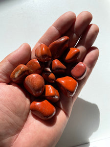 Red Jasper tumbled stone crystal/ mineral x 1 (22-30mm)