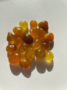 Yellow Onyx tumbled stone crystal/ mineral x 1 (22-30mm)