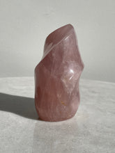 Load image into Gallery viewer, Dark Rose Quartz Flame Natural Crystal FF031
