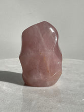 Load image into Gallery viewer, Dark Rose Quartz Flame Natural Crystal FF031
