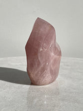 Load image into Gallery viewer, Dark Rose Quartz Flame Natural Crystal FF032
