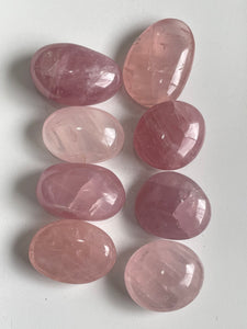 Rose Quartz Palm Stone Natural (L)