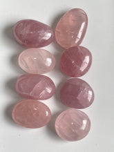 Load image into Gallery viewer, Rose Quartz Palm Stone Natural (L)
