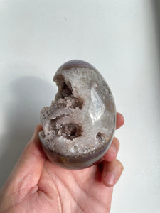 Druzy Agate Crystal Egg AG031