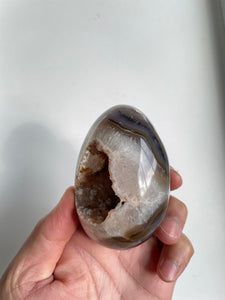 Druzy Agate Crystal Egg AG032