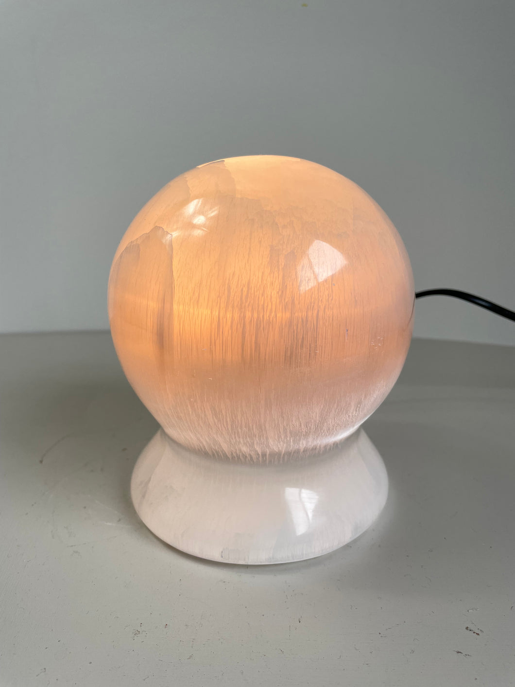 Selenite Crystal Sphere Lamp  x 1 - SN034