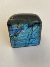 Load image into Gallery viewer, Blue Labradorite Free Form LA033
