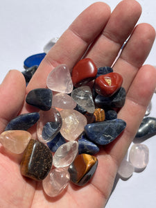 30 Mixed Tumbled Stones Mix High Grade Natural Crystals (15-20mm)