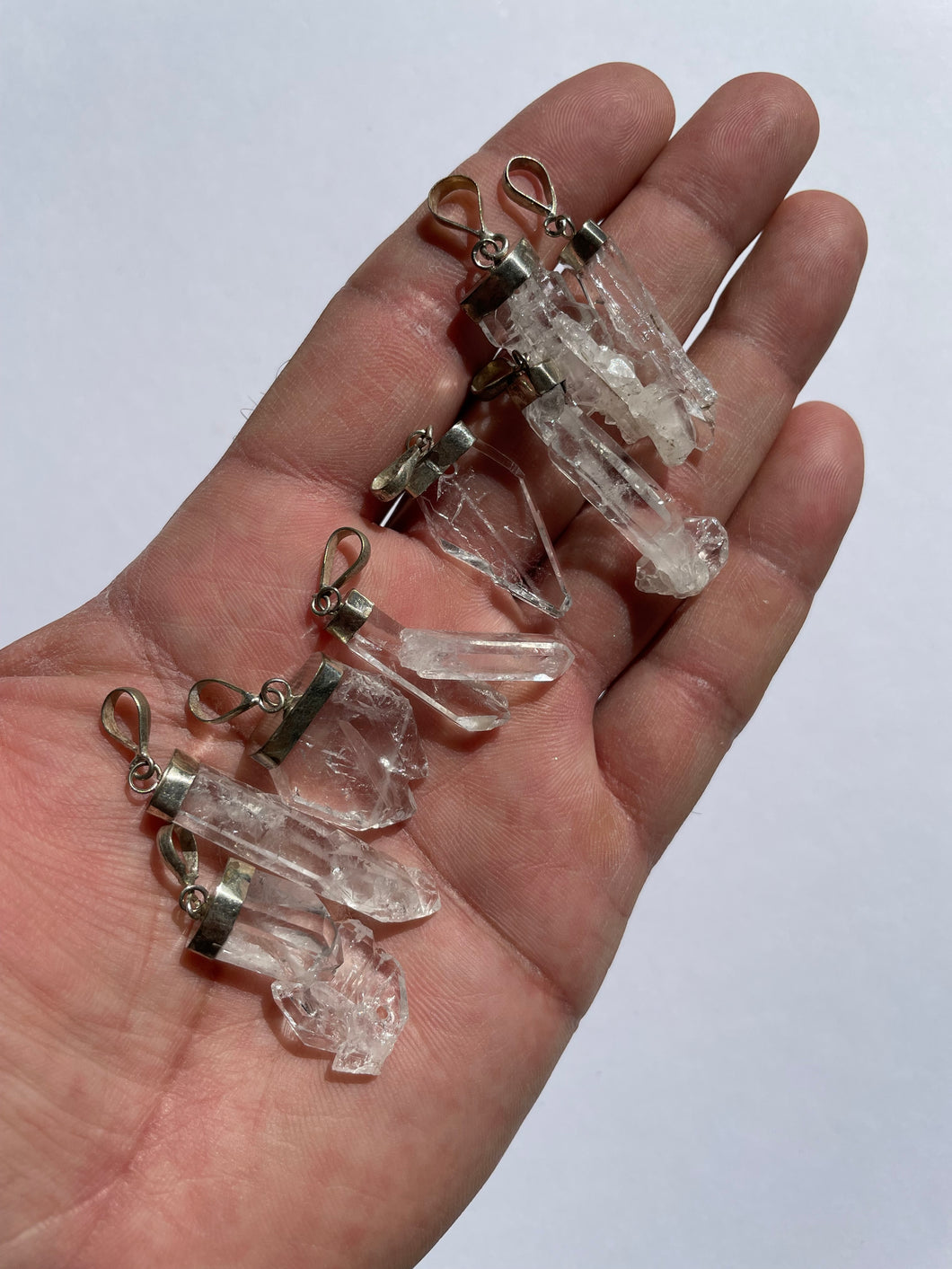 1 x Faden Quartz crystal Pendant