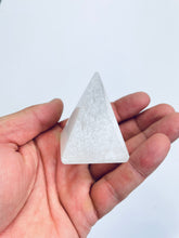 Load image into Gallery viewer, Selenite Pyramid Crystal 6cm SN026 x 1
