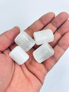 Selenite Tumbled Stone Crystal SN023 x 1