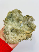 Load image into Gallery viewer, Green Himalayan Quartz Clusters Q859
