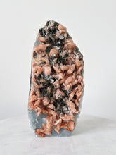 Load image into Gallery viewer, Chalcedony &amp; Stilbite Geode Free Standing AP038 - Crystal King Australia
