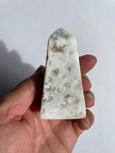 Load image into Gallery viewer, Snow Agate High-Grade Crystal Tower T880
