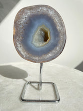 Load image into Gallery viewer, Agate Geode on Stand High Grade AG086
