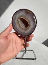 Load image into Gallery viewer, Agate Geode on Stand High Grade AG082
