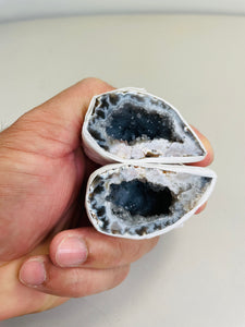 Agate Geode/Ocos Pair Natural AG219