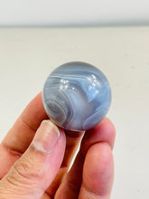 Load image into Gallery viewer, Agate Sphere Small S194
