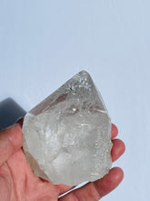 Load image into Gallery viewer, Water Clear Himalayan Cathedral Quartz Crystal Q739
