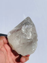 Load image into Gallery viewer, Water Clear Himalayan Cathedral Quartz Crystal Q739
