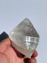 Load image into Gallery viewer, Water Clear Himalayan Cathedral Quartz Crystal Q739
