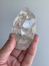 Load image into Gallery viewer, Water Clear Cathedral Himalayan Quartz Natural Q512
