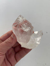 Load image into Gallery viewer, Water Clear Cathedral Himalayan Quartz Natural Q515
