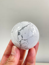 Load image into Gallery viewer, Howlite Crystal Sphere S153
