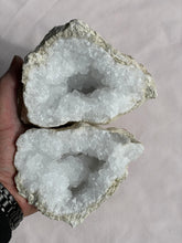 Load image into Gallery viewer, Moroccan Quartz Geode Pair (190mm) QG060
