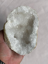 Load image into Gallery viewer, Moroccan Quartz Geode Pair (190mm) QG061
