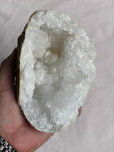 Load image into Gallery viewer, Moroccan Quartz Geode Pair (190mm) QG061
