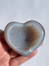 Load image into Gallery viewer, Agate Druzy Heart AG105
