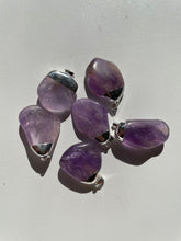 Load image into Gallery viewer, 1 x Amethyst crystal  Pendant PD026
