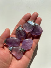 Load image into Gallery viewer, 1 x Amethyst crystal  Pendant PD026
