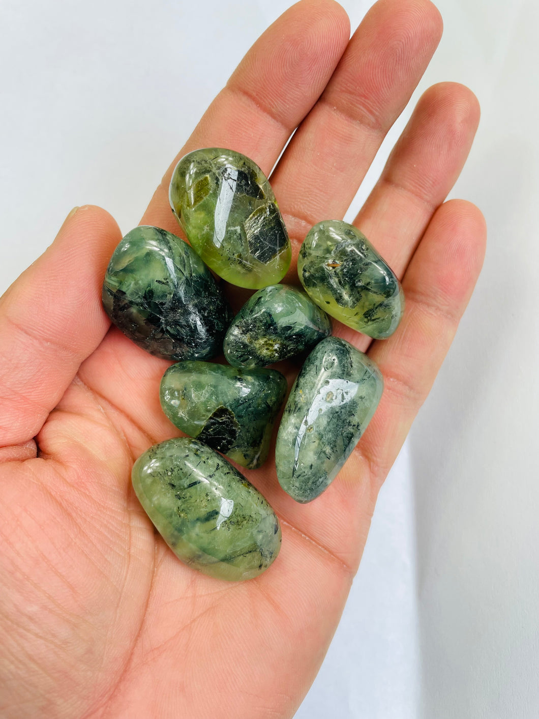 Prehnite Tumbled Stones TB063 x 1